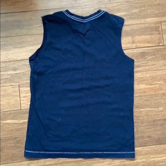 ☀️ 3/$36 or 2/$30
GAP Boys Navy/Orange Graphic Tank Top sz M - Picture 2 of 2